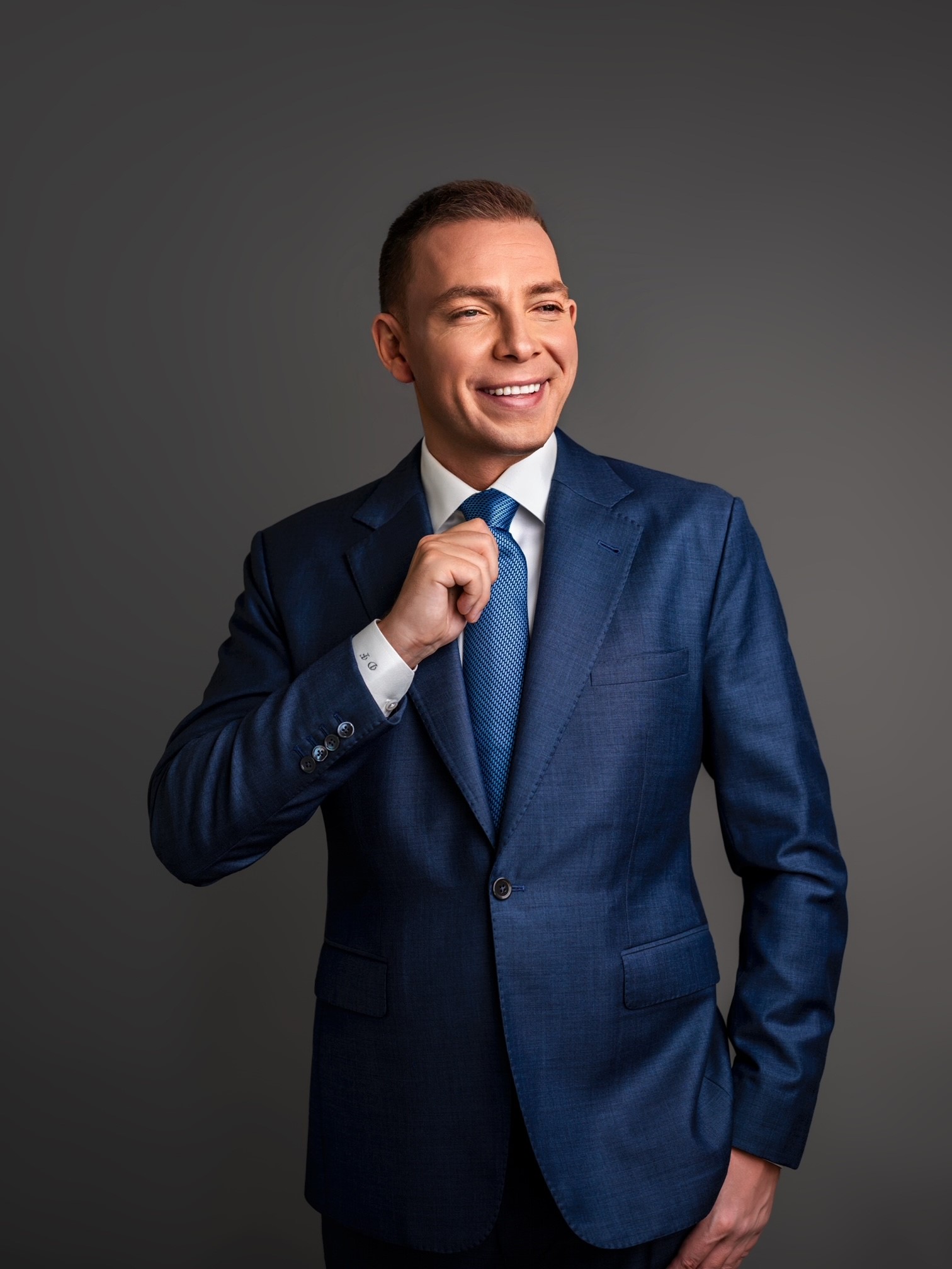 Dmitry Fedotov professional photo - waist up